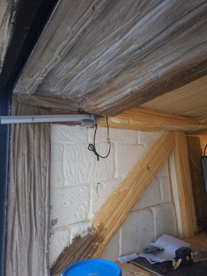 Wasserwaage wird überbewertet... - Kunstfelsen von Black Sheep Events