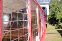 das rot-weiße Zelt mit 12x6m